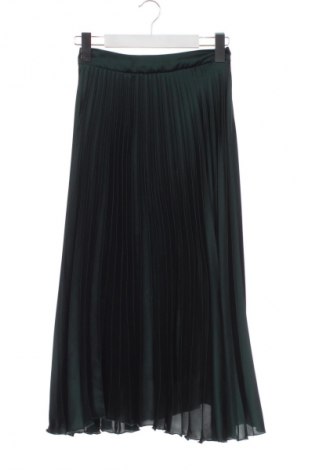 Пола Stradivarius, Размер XS, Цвят Зелен, Цена 23,18 лв.