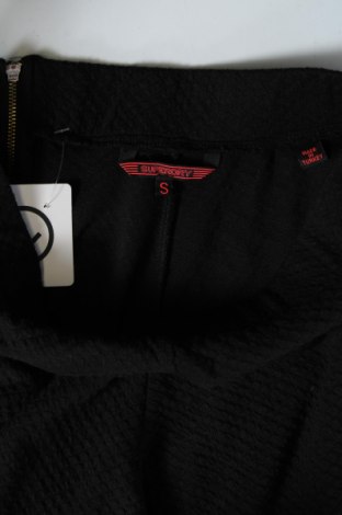 Spódnica Superdry, Rozmiar S, Kolor Czarny, Cena 85,99 zł