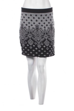 Rock Taifun, Größe M, Farbe Mehrfarbig, Preis 11,99 €