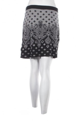 Rock Taifun, Größe M, Farbe Mehrfarbig, Preis 11,99 €