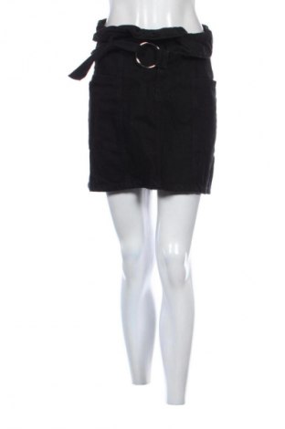 Пола Trendyol, Размер S, Цвят Черен, Цена 41,06 лв.