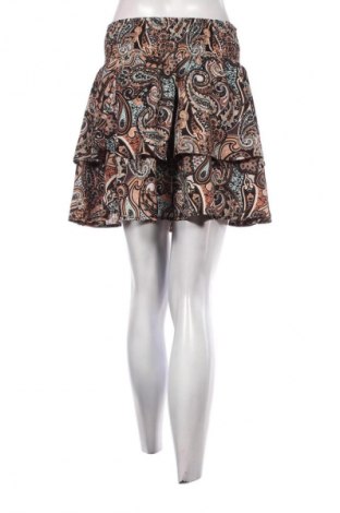 Пола Unbranded, Размер M, Цвят Многоцветен, Цена 19,99 лв.