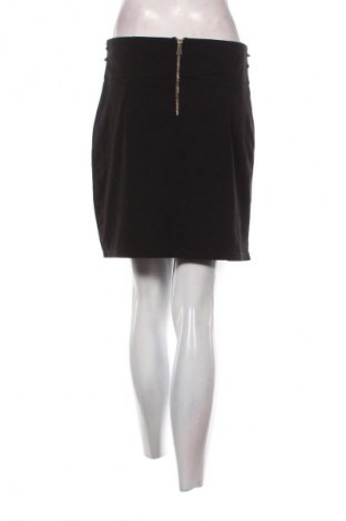 Пола Unbranded, Размер M, Цвят Черен, Цена 19,00 лв.