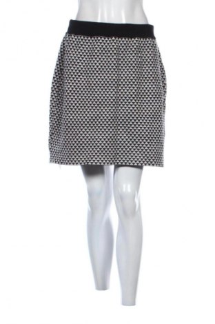 Пола Unbranded, Размер M, Цвят Многоцветен, Цена 19,00 лв.