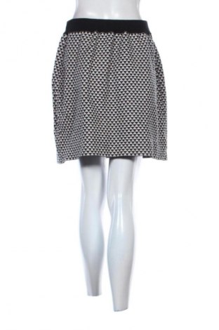 Пола Unbranded, Размер M, Цвят Многоцветен, Цена 19,00 лв.