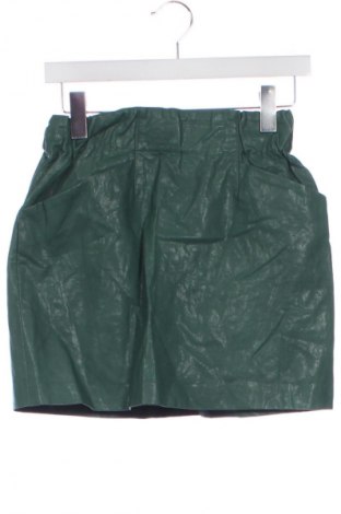 Пола Zara, Размер XS, Цвят Зелен, Цена 19,55 лв.