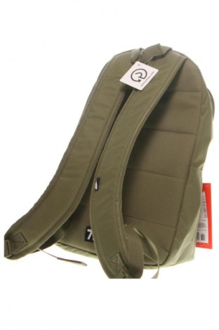 Batoh 
 Nike, Farba Zelená, Cena  39,95 €