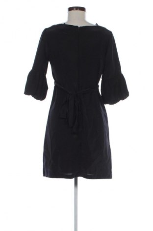 Рокля 3 Suisses, Размер M, Цвят Черен, Цена 57,99 лв.