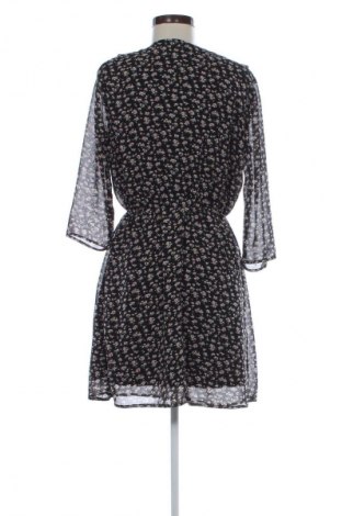 Рокля About You, Размер S, Цвят Многоцветен, Цена 27,00 лв.