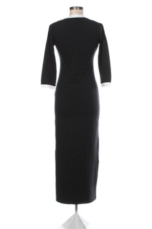 Рокля Adidas Originals, Размер M, Цвят Черен, Цена 189,99 лв.