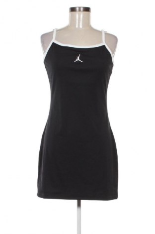 Рокля Air Jordan Nike, Размер L, Цвят Черен, Цена 192,99 лв.