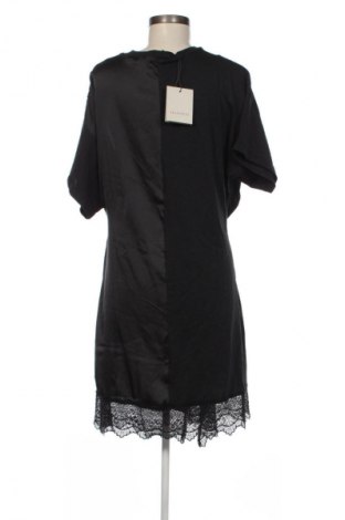 Рокля AllSaints, Размер M, Цвят Черен, Цена 324,99 лв.