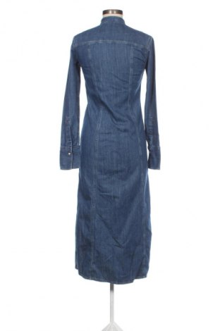 Рокля Arket, Размер XS, Цвят Син, Цена 74,99 лв.