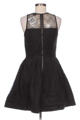 Ruha Armani Exchange, Méret M, Szín Fekete, Ár 33 639 Ft