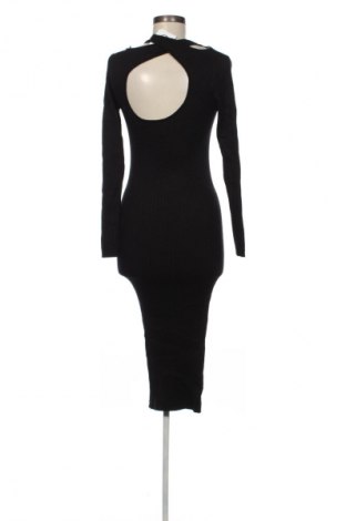 Φόρεμα Bershka, Μέγεθος M, Χρώμα Μαύρο, Τιμή 12,99 €