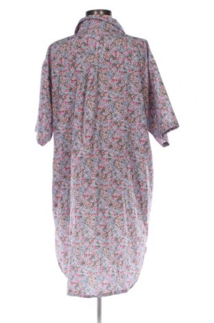 Рокля Boohoo, Размер XL, Цвят Многоцветен, Цена 71,44 лв.