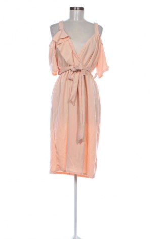 Рокля Boohoo, Размер XL, Цвят Розов, Цена 73,15 лв.