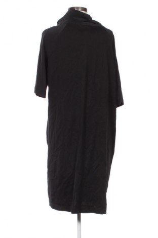 Ruha COS, Méret L, Szín Fekete, Ár 23 339 Ft