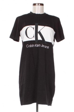 Рокля Calvin Klein Jeans, Размер L, Цвят Многоцветен, Цена 68,99 лв.