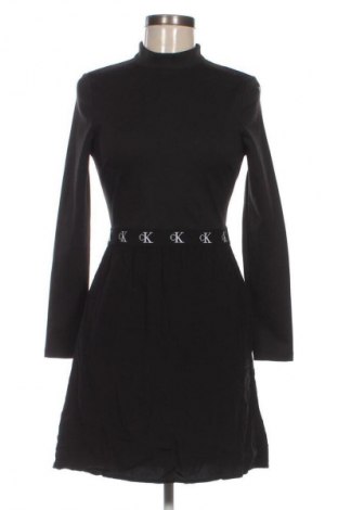 Sukienka Calvin Klein Jeans, Rozmiar S, Kolor Czarny, Cena 174,99 zł