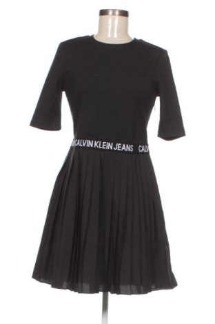 Rochie Calvin Klein Jeans, Mărime M, Culoare Negru, Preț 202,99 Lei
