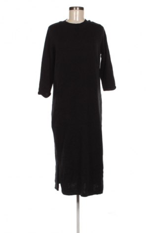 Рокля Cartoon, Размер S, Цвят Черен, Цена 23,99 лв.