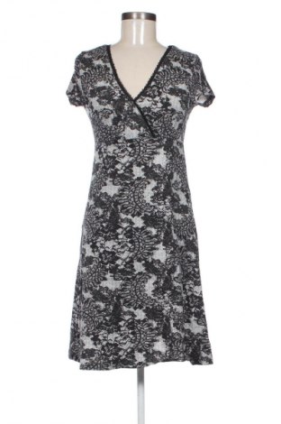 Рокля Chillytime, Размер S, Цвят Многоцветен, Цена 39,03 лв.