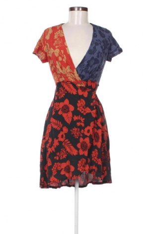 Φόρεμα Desigual, Μέγεθος M, Χρώμα Πολύχρωμο, Τιμή 41,94 €