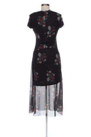 Рокля Desigual, Размер M, Цвят Многоцветен, Цена 82,00 лв.