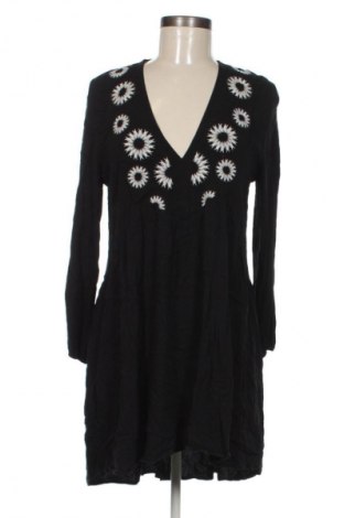 Sukienka Desigual, Rozmiar M, Kolor Czarny, Cena 194,99 zł