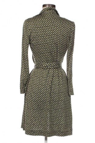 Рокля Diane Von Furstenberg, Размер M, Цвят Многоцветен, Цена 191,00 лв.