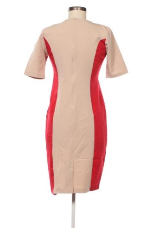 Рокля Figl, Размер M, Цвят Многоцветен, Цена 44,99 лв.