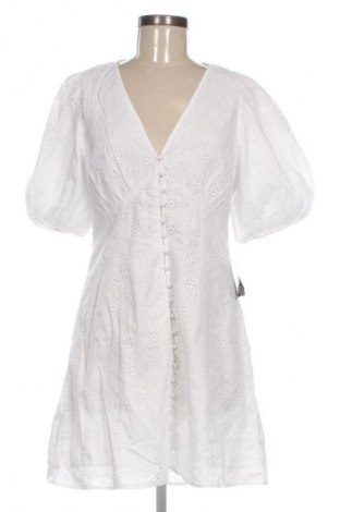 Рокля Gina Tricot, Размер L, Цвят Бял, Цена 50,99 лв.