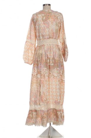 Рокля Guess, Размер L, Цвят Многоцветен, Цена 87,99 лв.