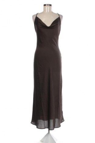 Рокля Guess, Размер M, Цвят Кафяв, Цена 112,99 лв.