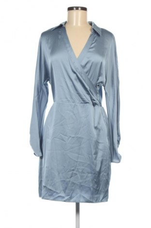 Sukienka Guess, Rozmiar M, Kolor Niebieski, Cena 589,99 zł