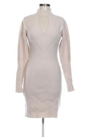 Рокля Guess, Размер XL, Цвят Екрю, Цена 177,99 лв.