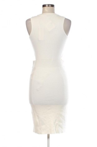 Ruha Guess, Méret L, Szín Ekrü
, Ár 63 669 Ft