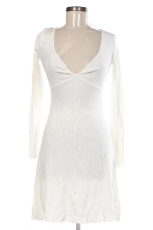 Φόρεμα Guess, Μέγεθος L, Χρώμα Εκρού, Τιμή 142,99 €