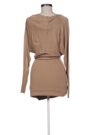 Рокля Guess By Marciano, Размер S, Цвят Кафяв, Цена 147,99 лв.