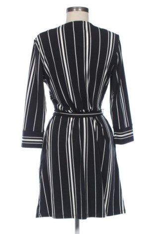 Rochie H&M, Mărime M, Culoare Multicolor, Preț 102,63 Lei