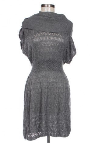 Kleid H&M, Größe S, Farbe Grau, Preis 10,99 €