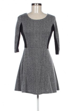 Rochie H&M Divided, Mărime M, Culoare Multicolor, Preț 102,63 Lei