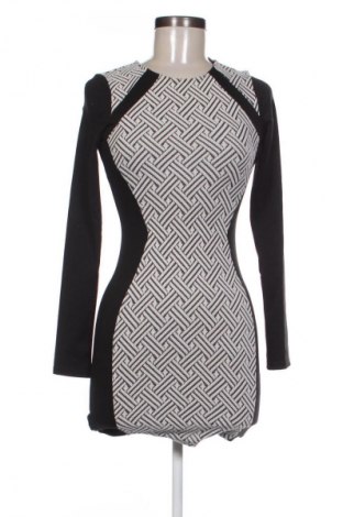 Рокля H&M Divided, Размер XS, Цвят Многоцветен, Цена 52,80 лв.