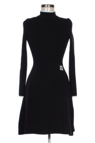 Sukienka Hugo Boss, Rozmiar M, Kolor Czarny, Cena 471,26 zł