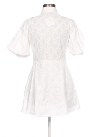 Sukienka Hugo Boss, Rozmiar M, Kolor Biały, Cena 470,85 zł