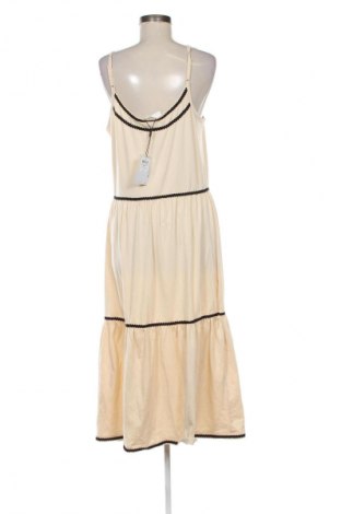 Рокля Jdy, Размер XL, Цвят Екрю, Цена 62,99 лв.