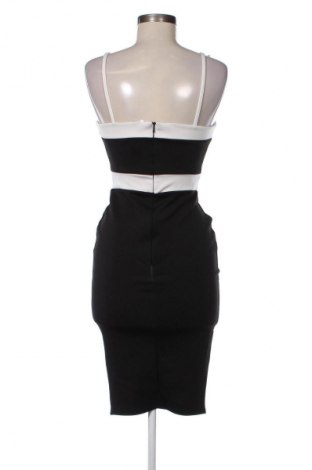 Рокля Jessica, Размер S, Цвят Многоцветен, Цена 73,15 лв.