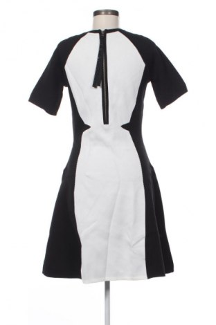 Kleid Karl Lagerfeld, Größe M, Farbe Mehrfarbig, Preis 104,77 €