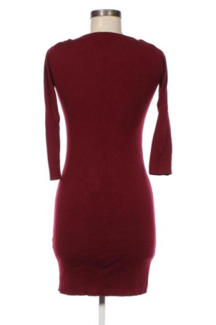 Рокля Karol, Размер S, Цвят Червен, Цена 39,14 лв.